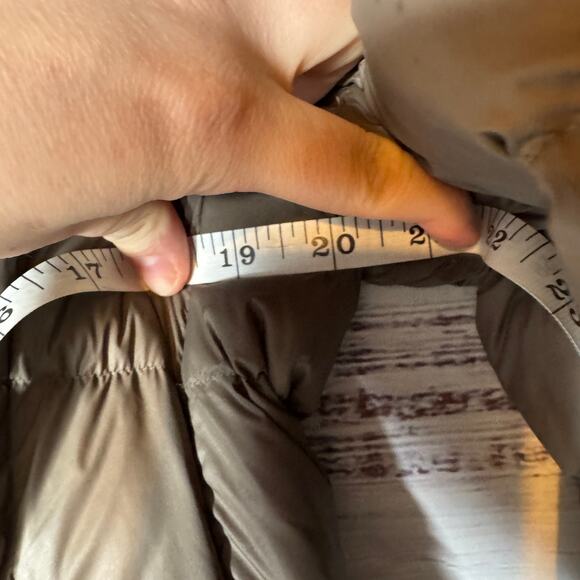 Lands’ End Women’s Lightweight Packable Down Puffer Coat S/P (6–8) Brown Taupe - Picture 5 of 6